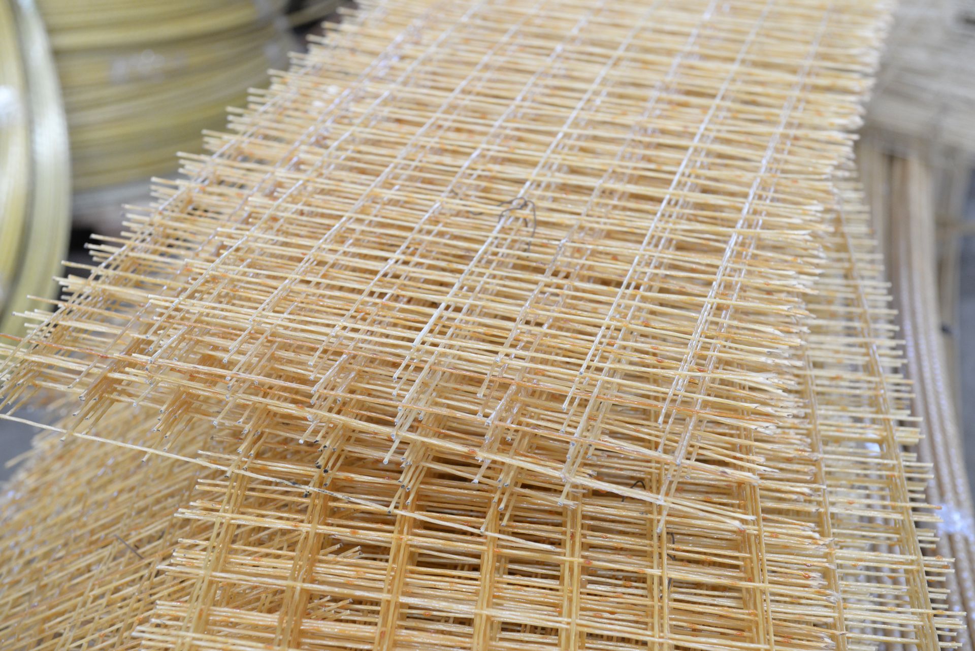 Composite fiberglass mesh reinforcement